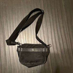 Lululemon crossbody